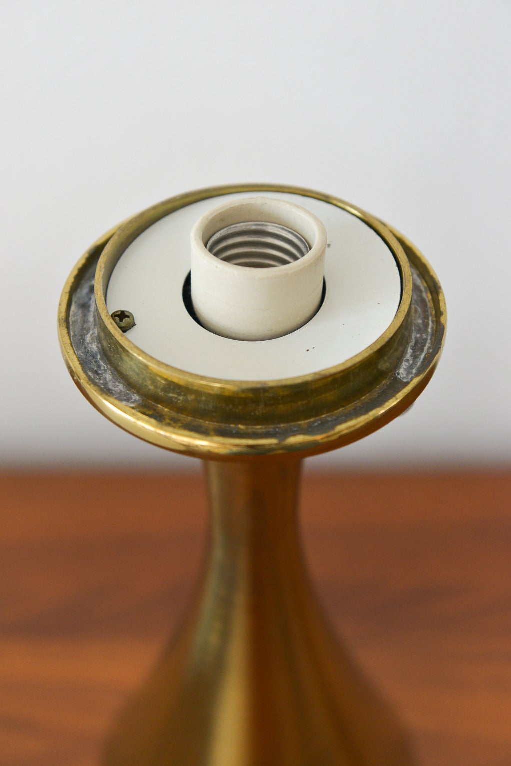 Mid-Century Modern Brass Laurel Mushroom Lamp by Bill Curry