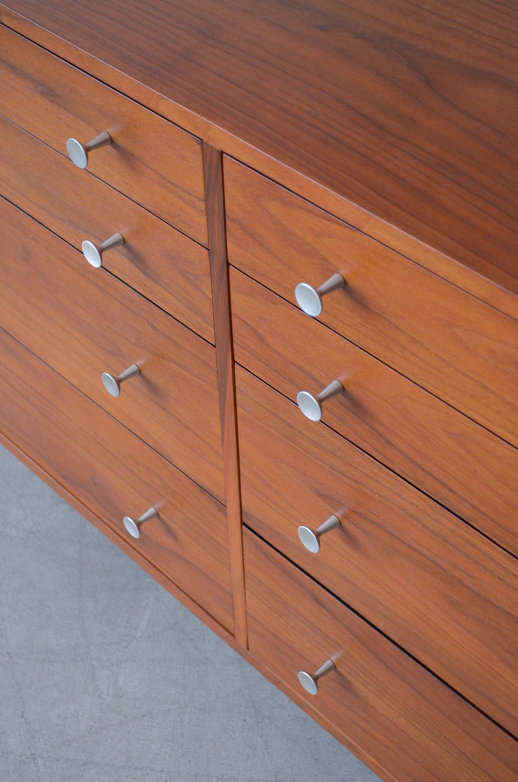 Exceptional Eight-Drawer Dresser or Credenza by Milo Baughman In Excellent Condition In Costa Mesa, CA