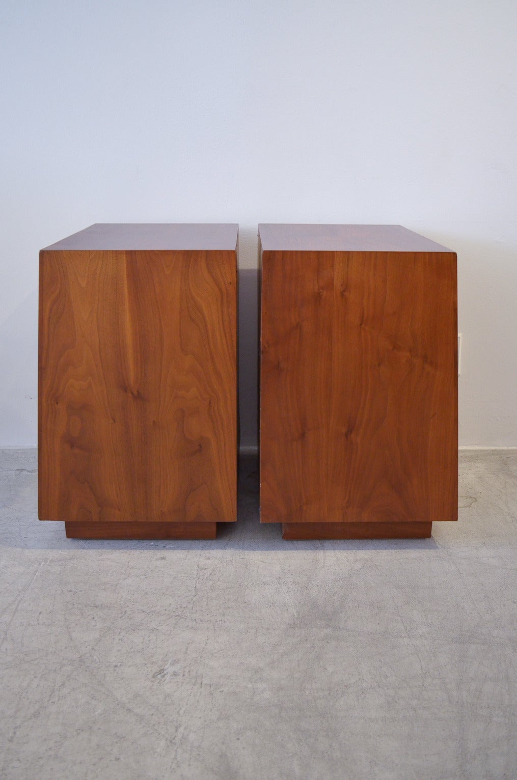 Mid-Century Modern Pair of Kipp Stewart for Drexel Side Tables or Nightstands