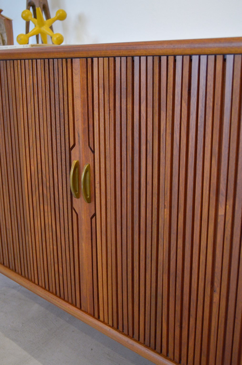 Stunning Walnut Tambour Door Credenza by Kipp Stewart In Excellent Condition In Costa Mesa, CA