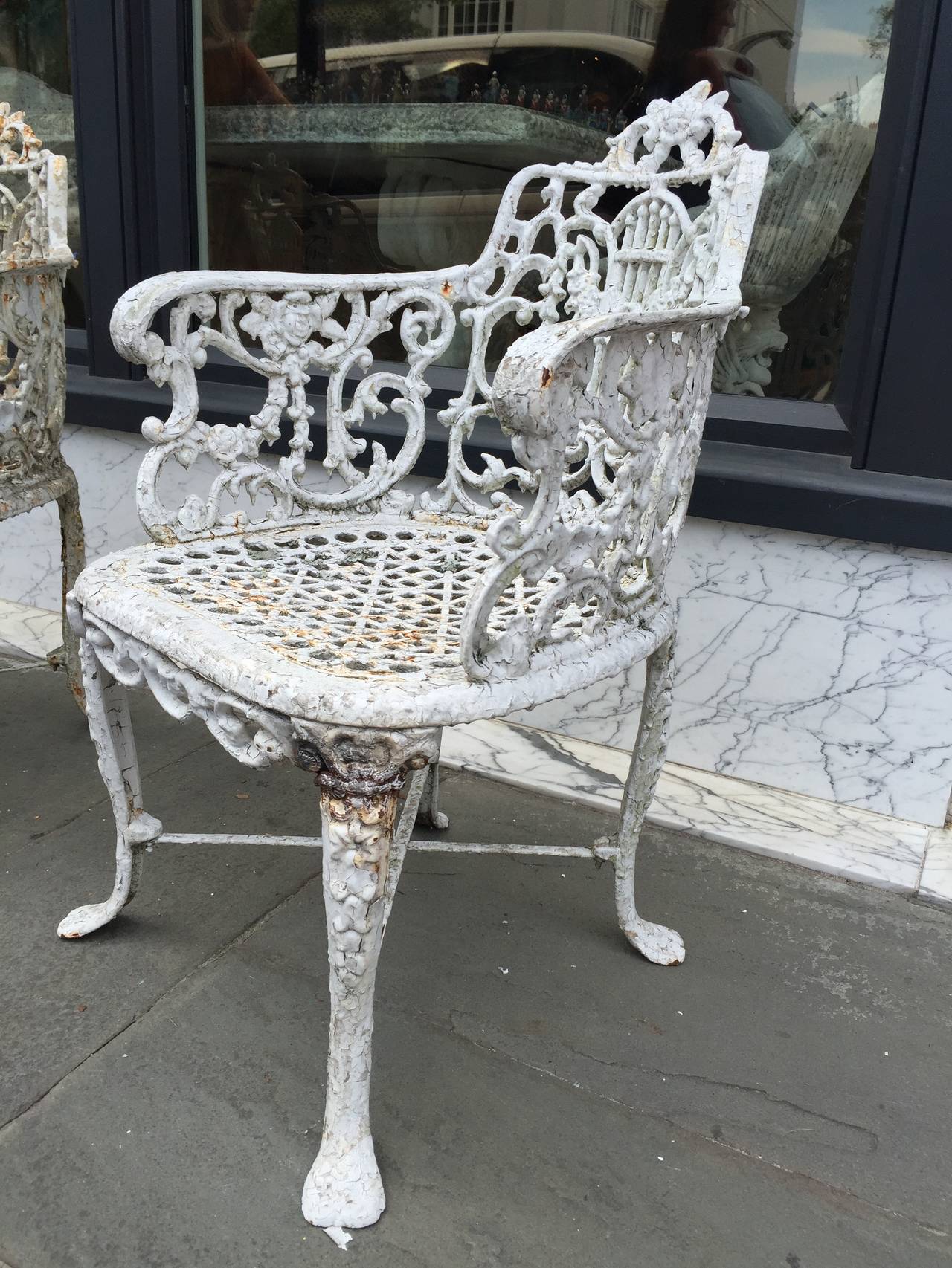 Pair of English Cast Iron Garden Chairs, Late 19th Century 2