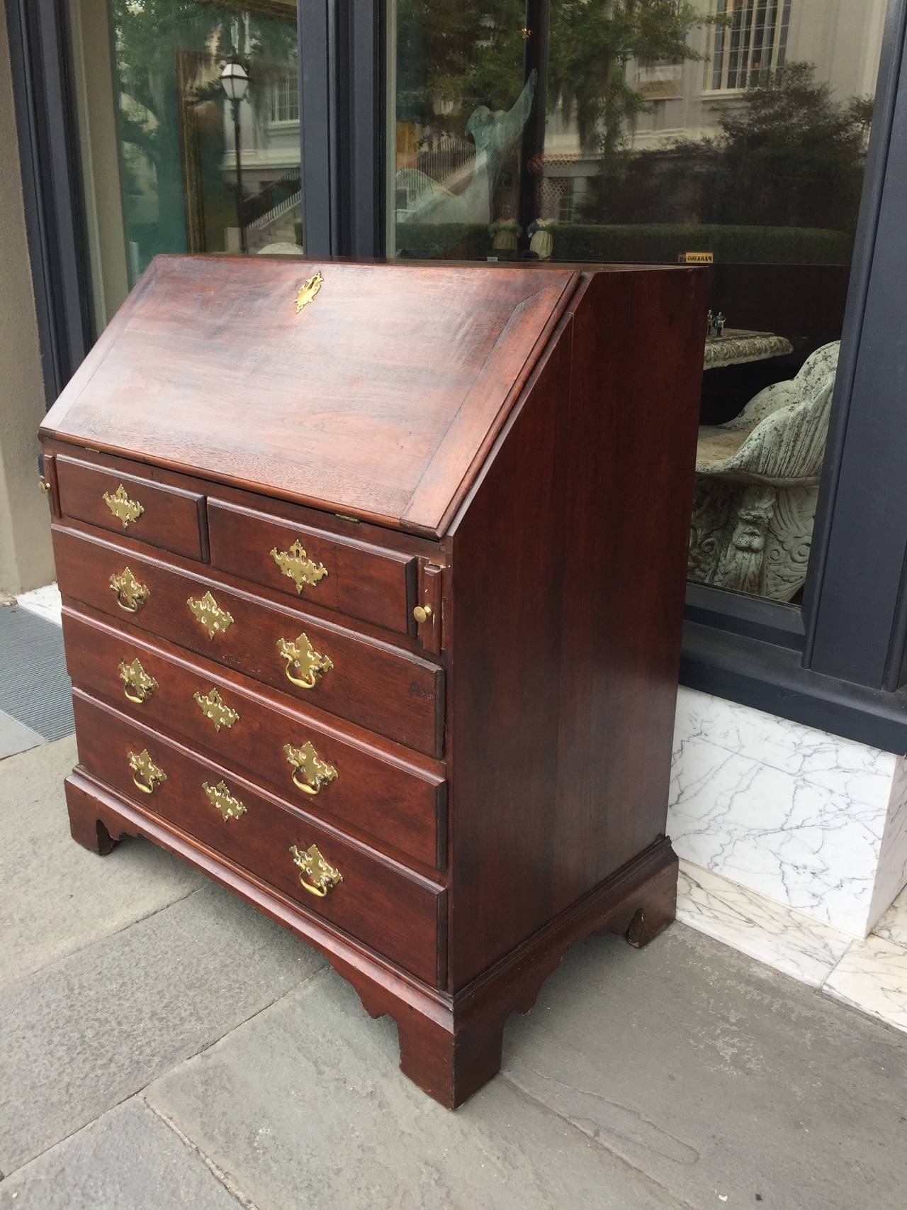 American Slant Front Desk with Fitted Interior, circa 1780 In Excellent Condition In Charleston, SC