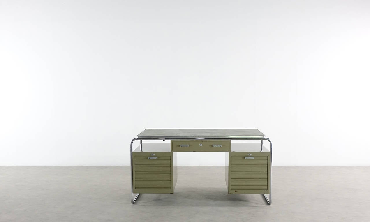 Mauser RD3 Desk Rundform Bauhaus Stahlrohrtruhe im Zustand „Gut“ in Munster, NRW