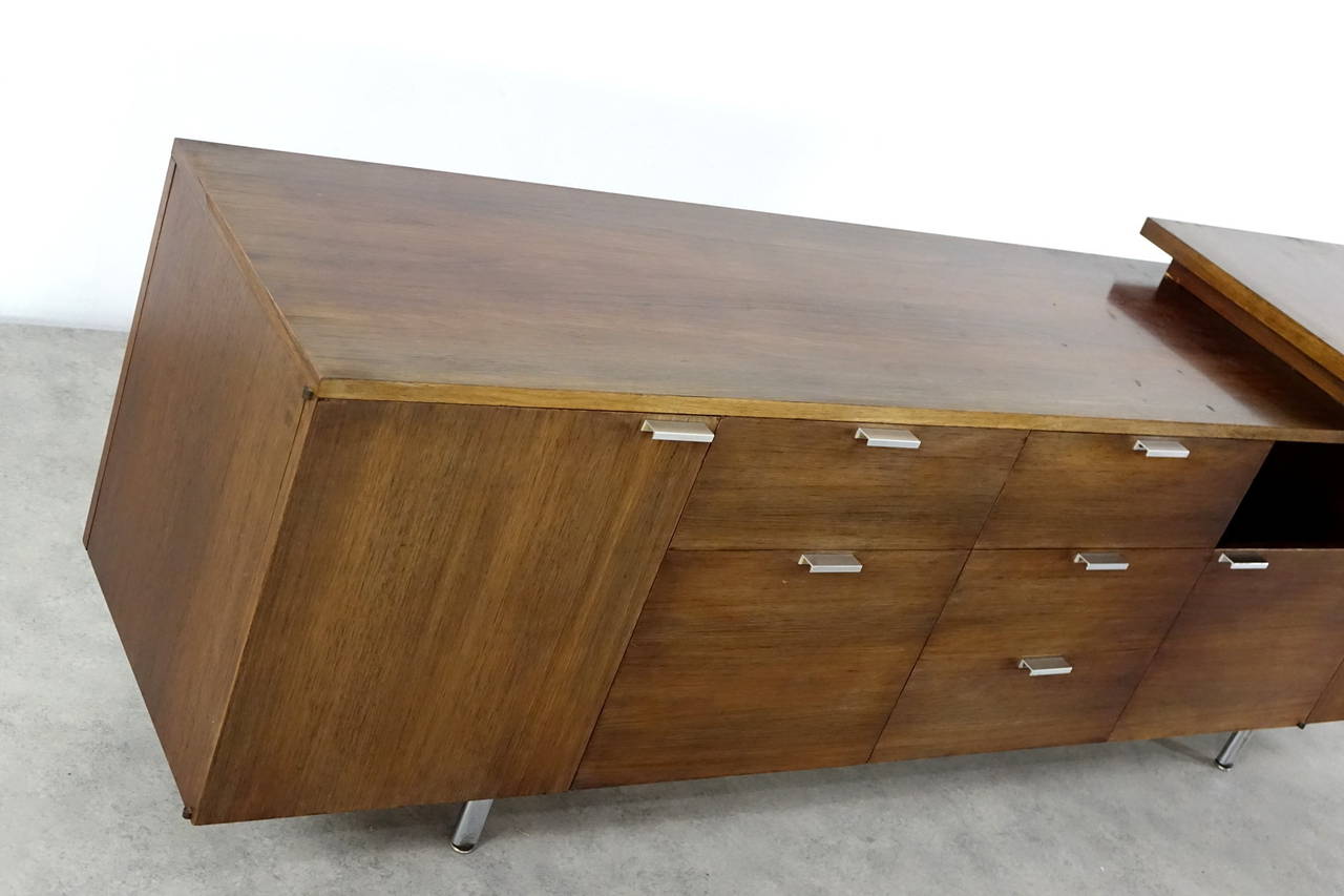 Very Rare Herman Miller Design by George Nelson Rosewood Executive Desk In Good Condition In Munster, NRW