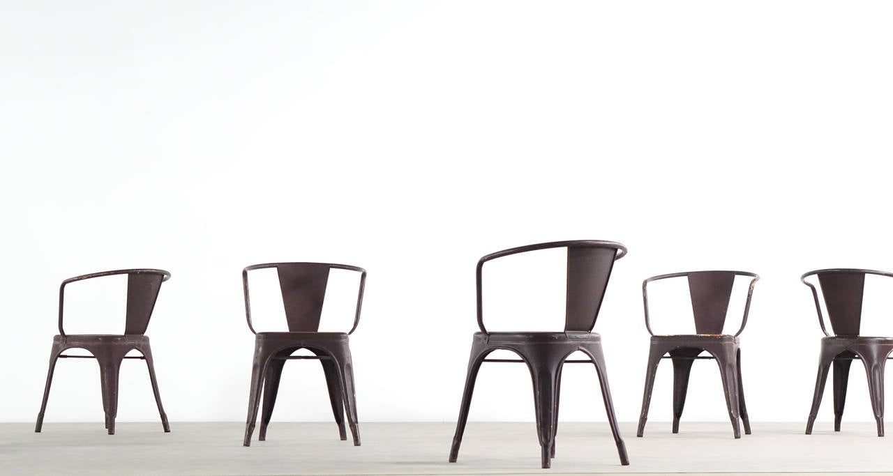 Six Tolix Chairs by Jean Pauchard A56 French Bistro Classic, Bauhaus In Excellent Condition In Munster, NRW