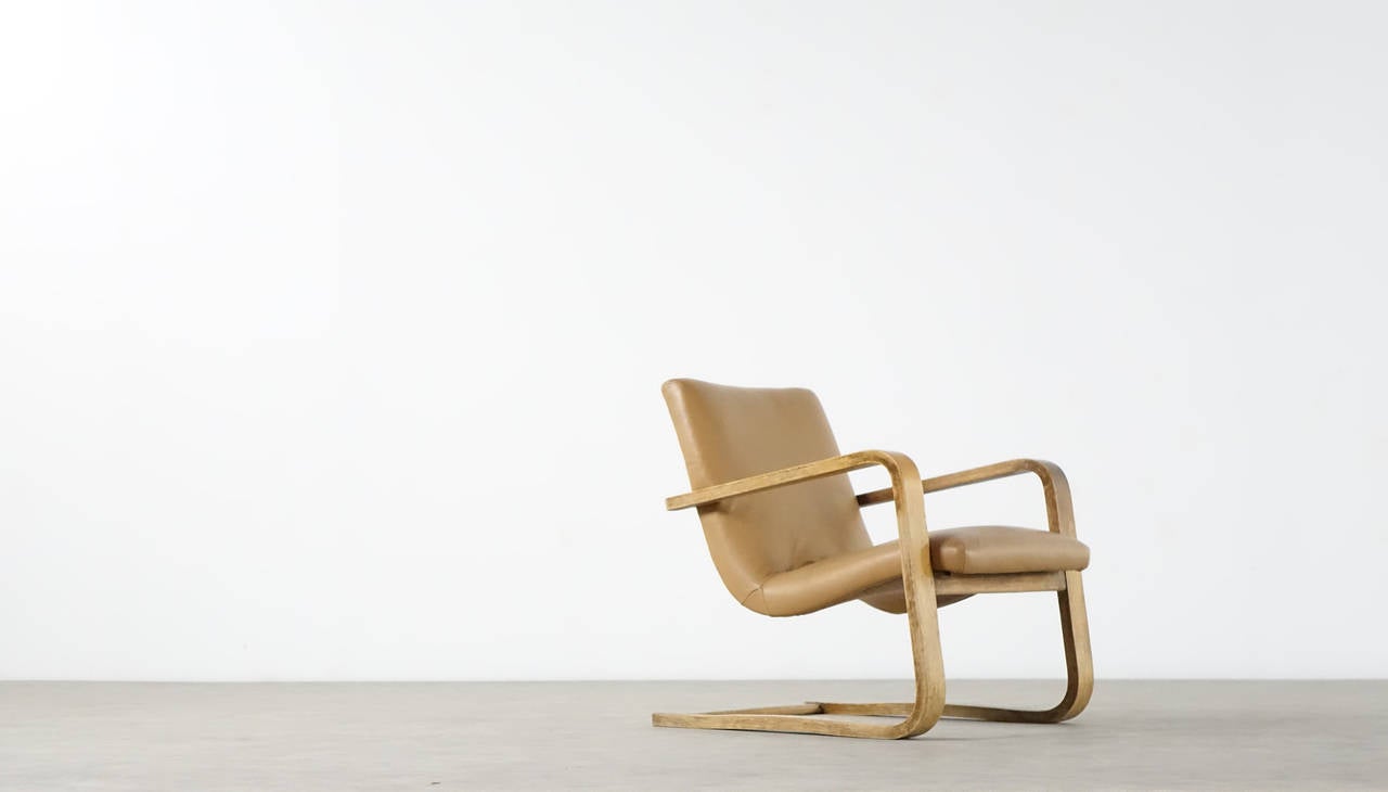 Alvar Aalto Style Elm Plywood and Bentwood Cantilever Easy Chair, 1956 1
