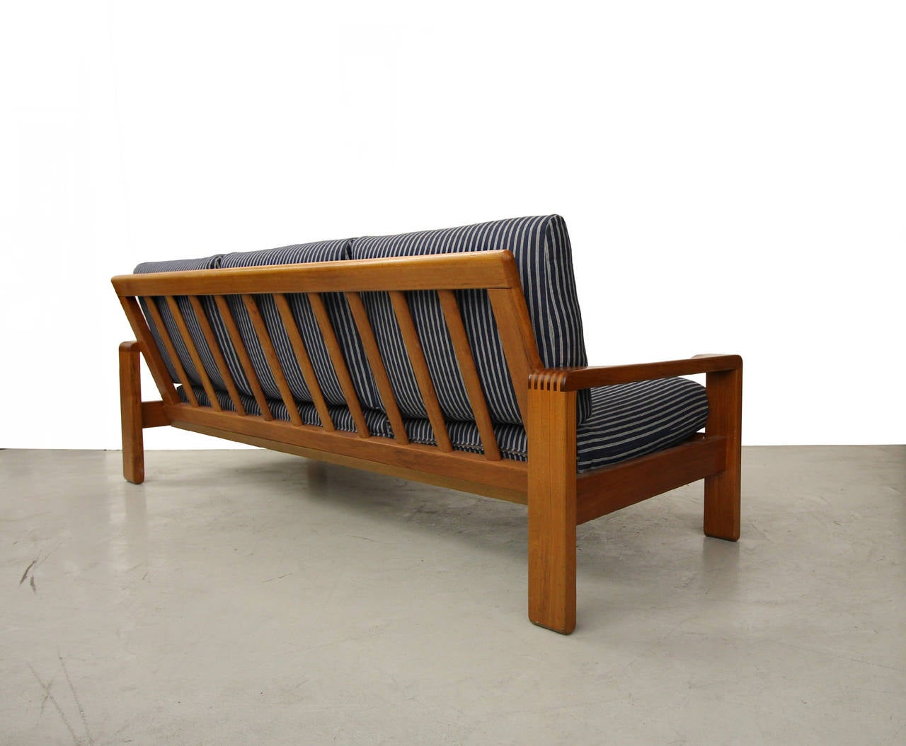 brahmin couch