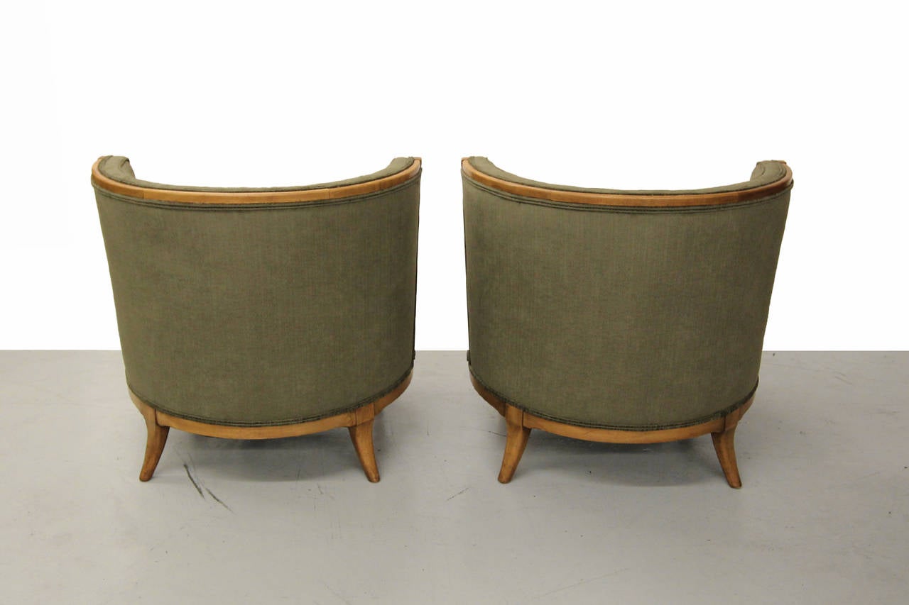 Mid-Century Modern Pair of Barrel Back Occasional Club Chairs by Mastercraft Furniture