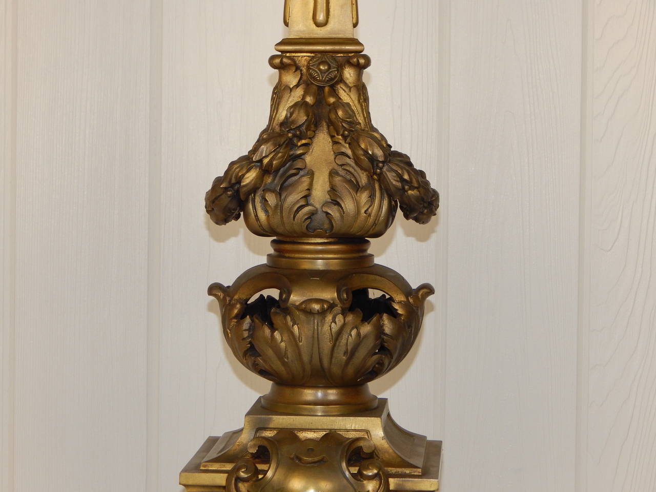 Pair of French Gilt Bronze Chenets Stamped Escurieux, Paris In Good Condition For Sale In Bridgeport, CT