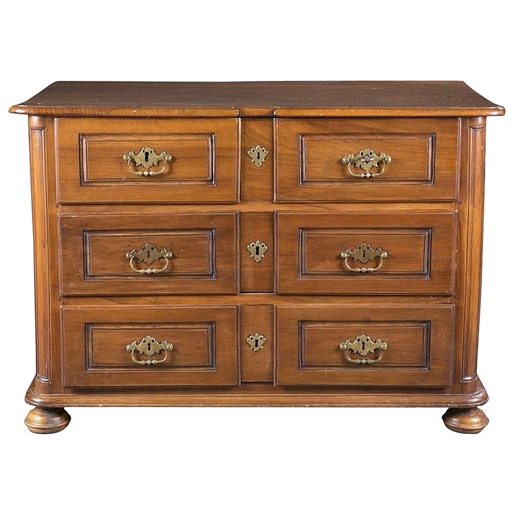 18th Century Continental Four-Drawer Walnut Commode For Sale