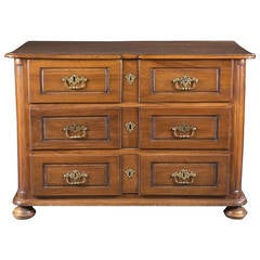 18th Century Continental Four-Drawer Walnut Commode