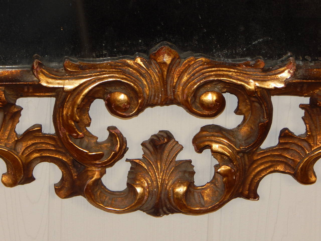 18th Century George III Carved Giltwood Mirror For Sale