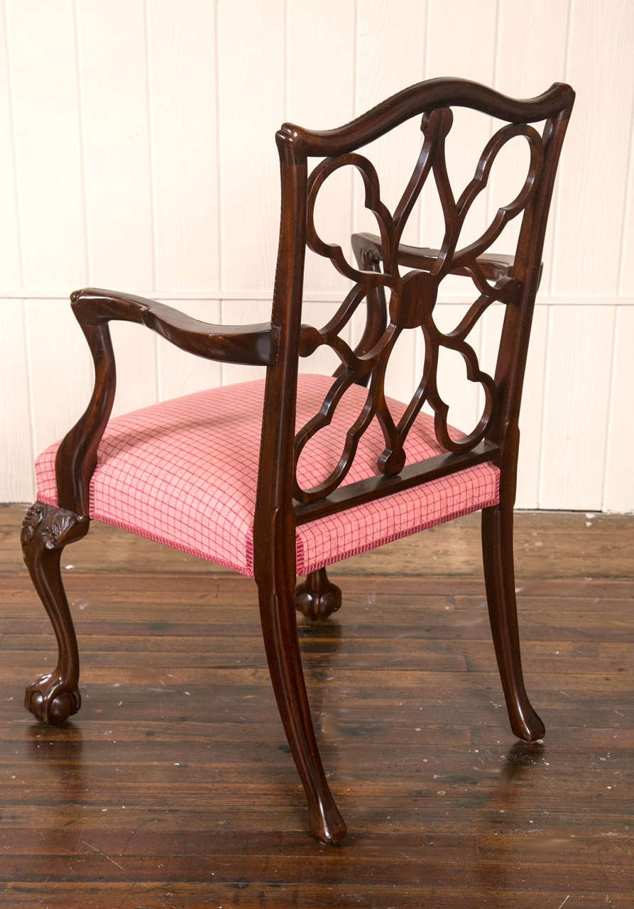 Set of Ten Chippendale Style Carved Mahogany Wheel Back Dining Chairs 3