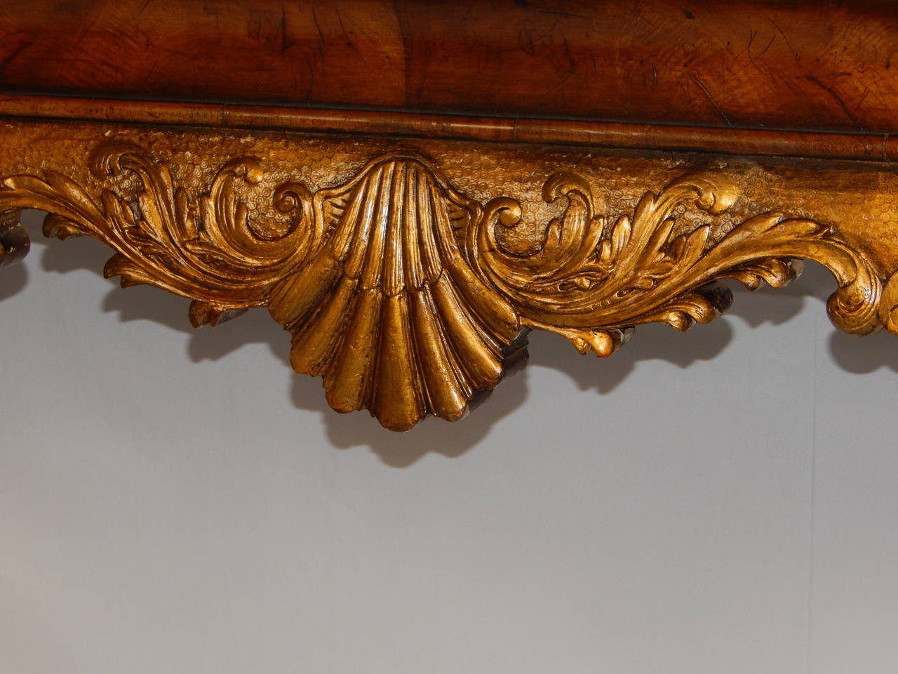 Large 19th Century Queen Anne Style Giltwood and Walnut Console Table In Good Condition In Bridgeport, CT