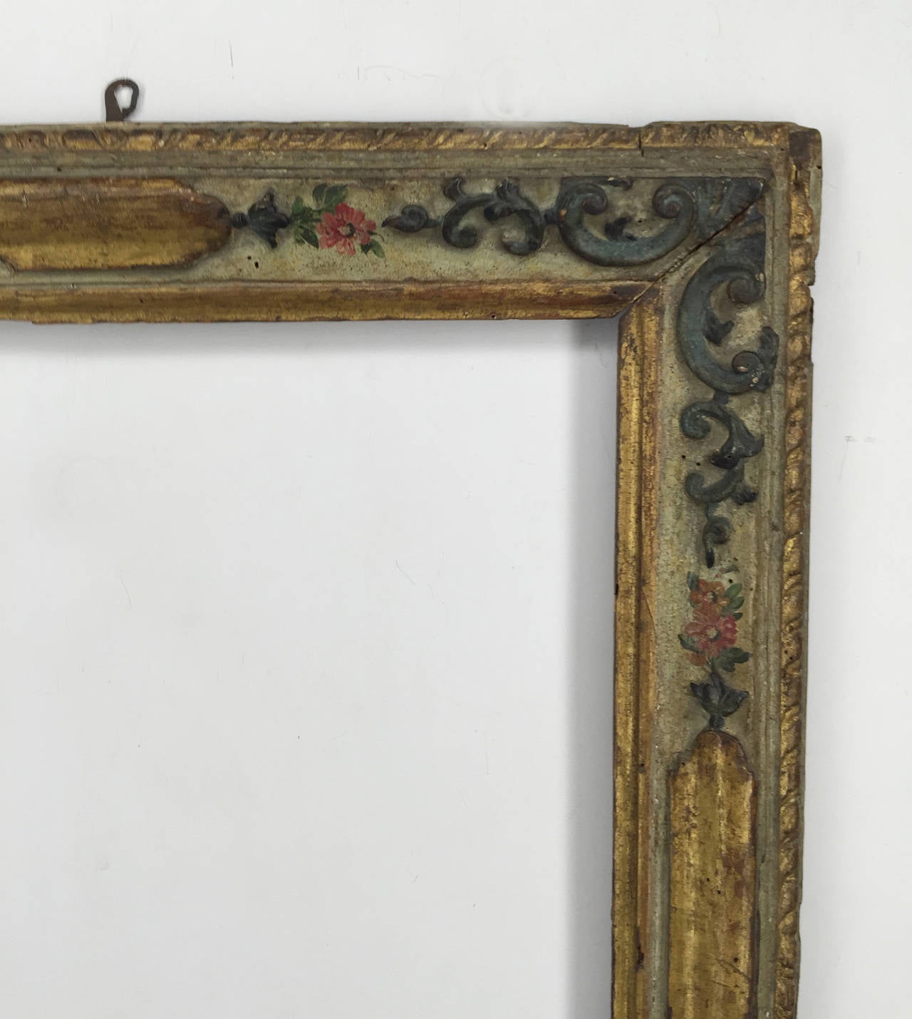 venetian picture frame