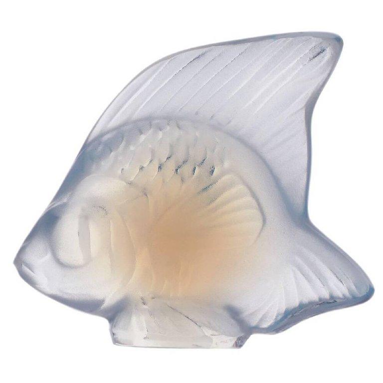 For Sale: White (Opalescent) Fish Sculpture in Crystal Glass by Lalique