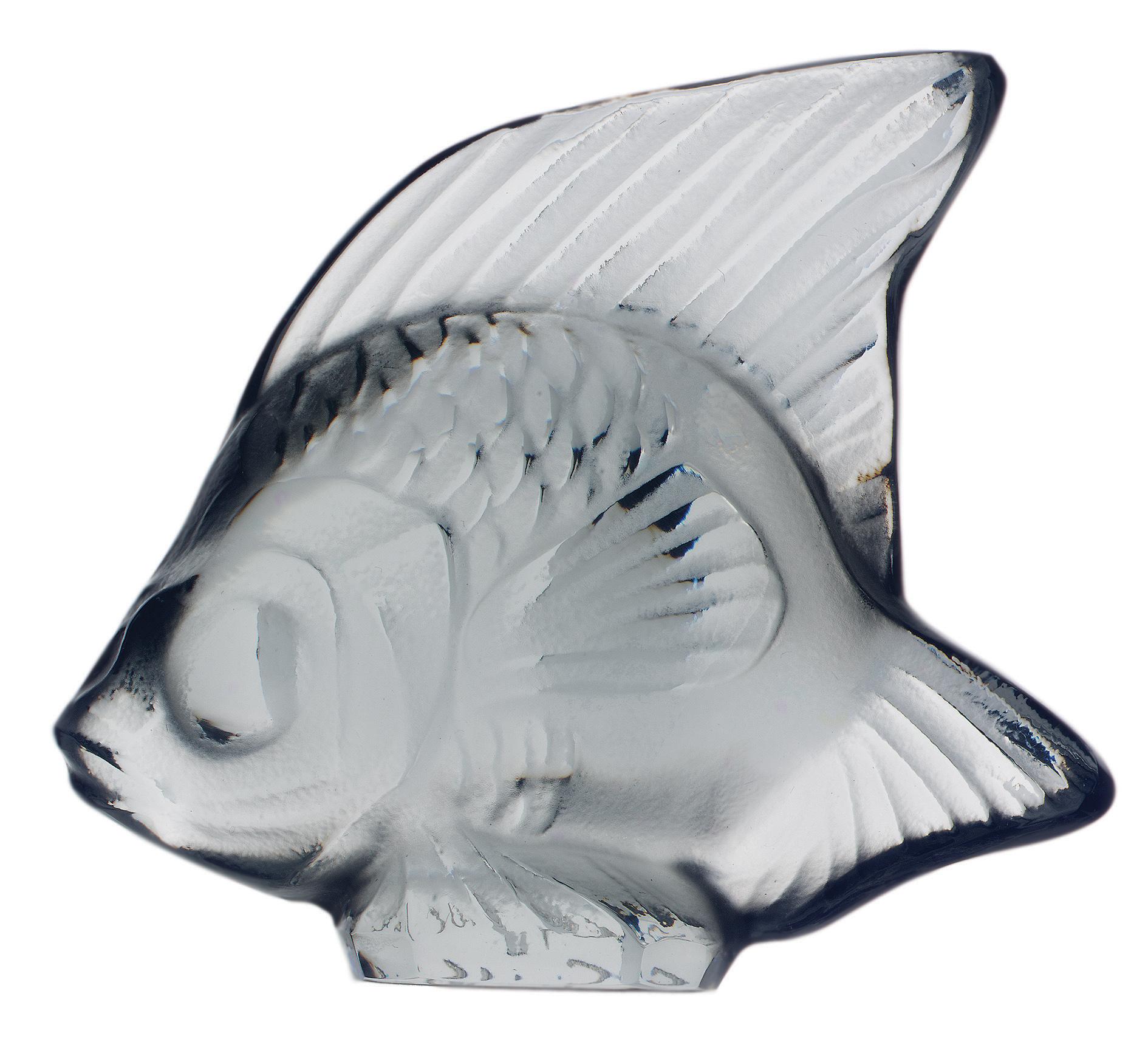 For Sale: Gray (Grey) Fish Sculpture in Crystal Glass Luster by Lalique 2