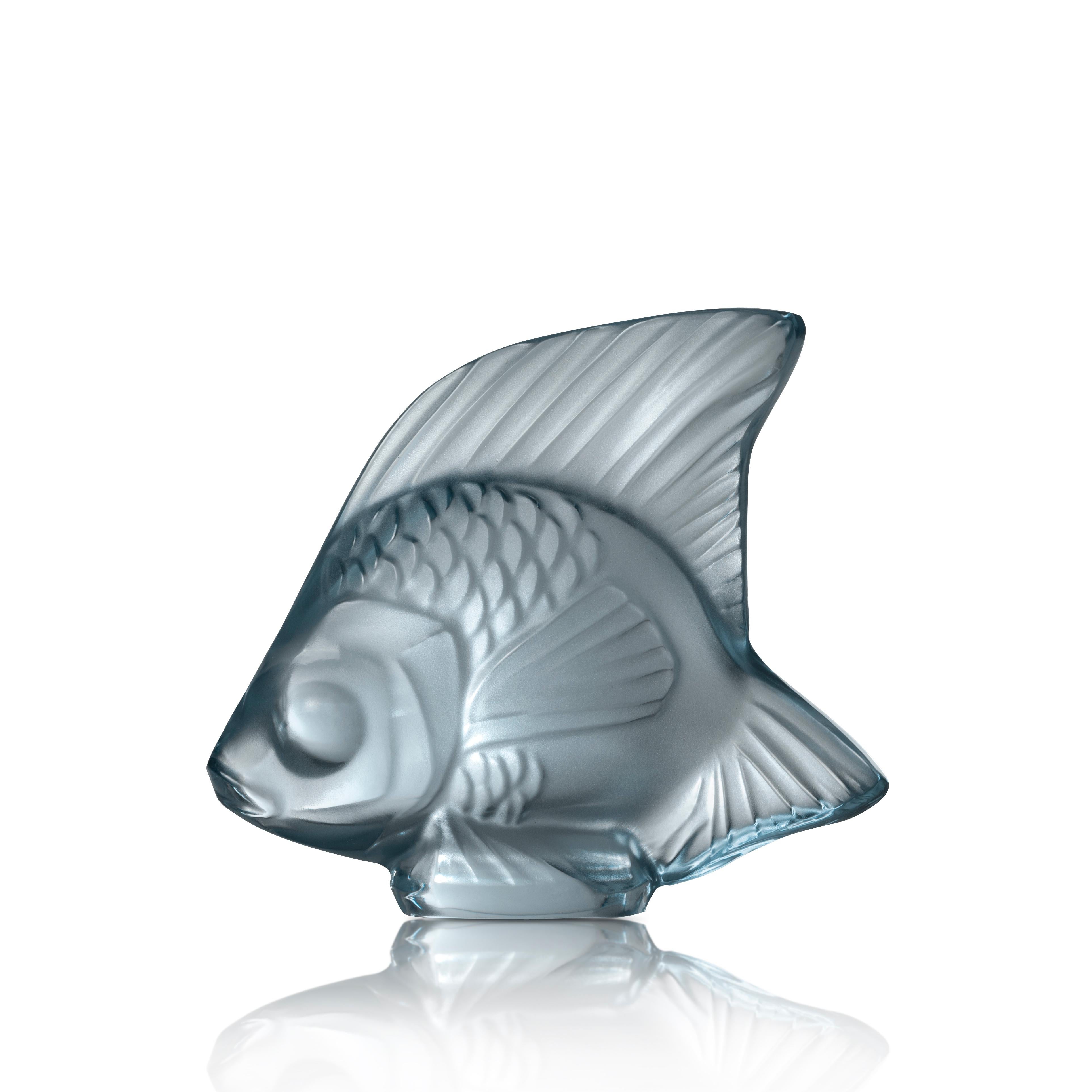 For Sale: Blue (Persepolis Blue) Fish Sculpture in Crystal Glass Luster by Lalique 2