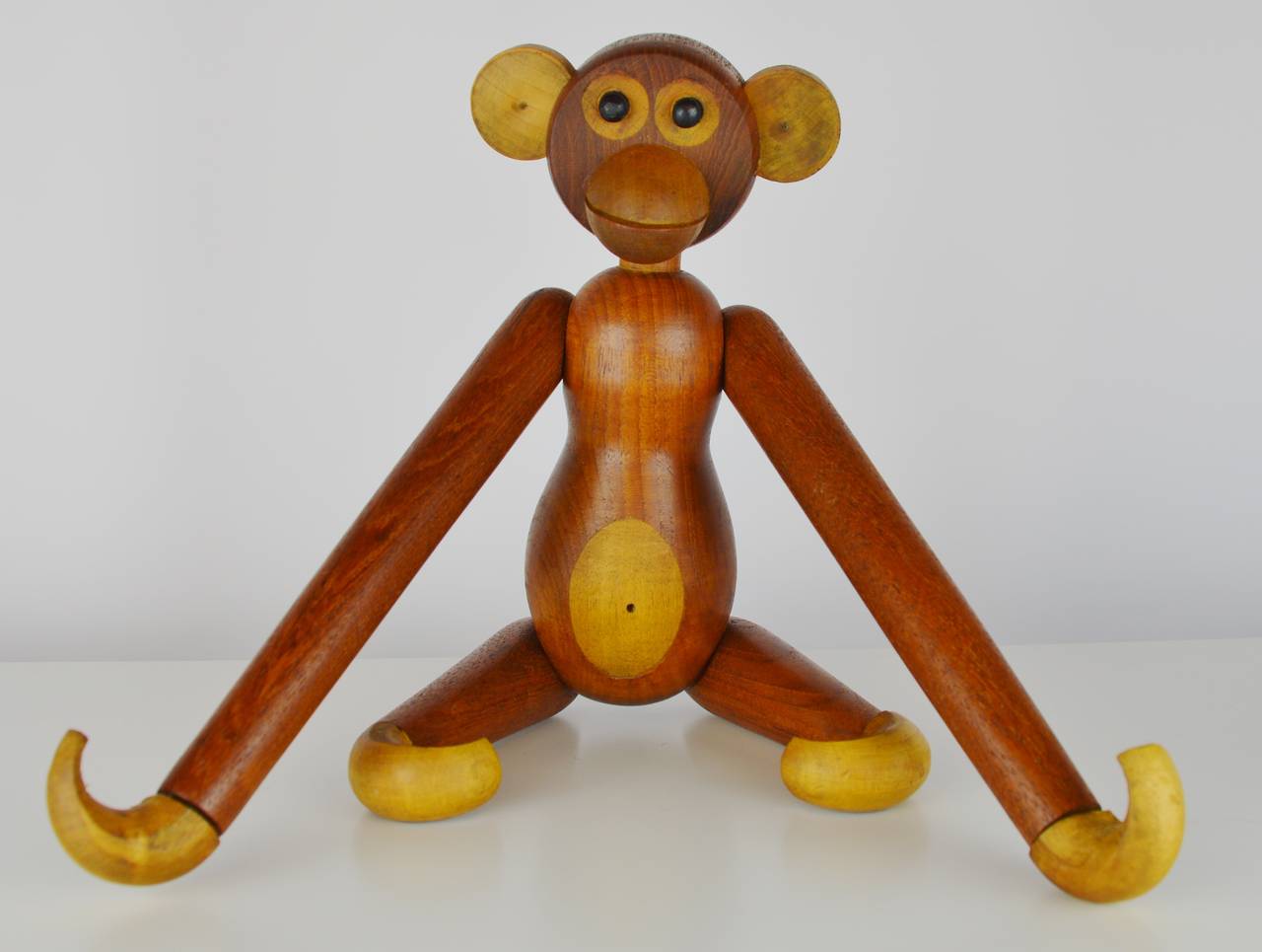 Scandinavian Modern Pair of Vintage Articulated Monkeys in Teak and Other Woods