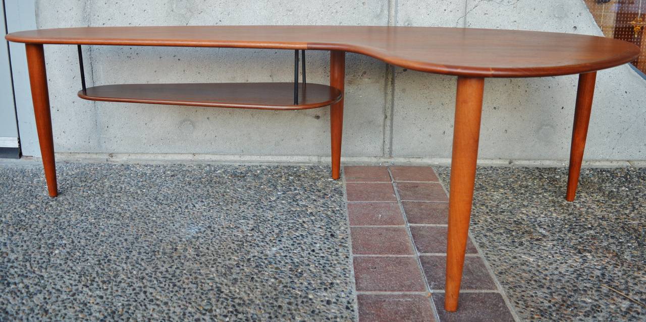 Teak Boomerang Coffee Table & Matching Pair of Side Tables In Excellent Condition In New Westminster, British Columbia