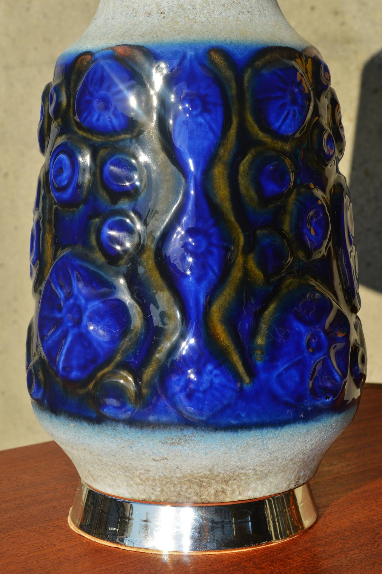 Mid-Century Modern West German Carstens Textured Ceramic Lamp by Gerda Heuckeroth For Sale