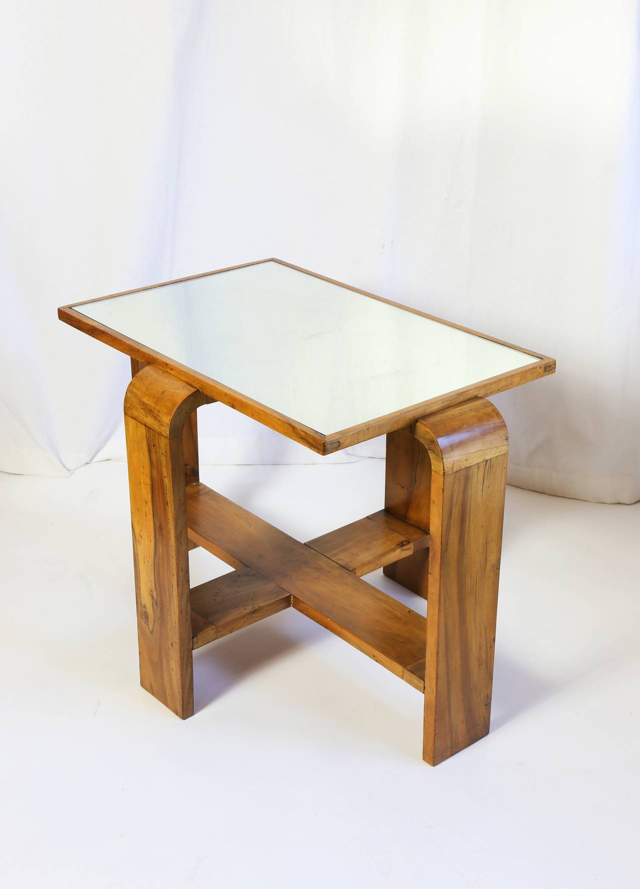 Italian Art Deco Mid Century Side Table 1