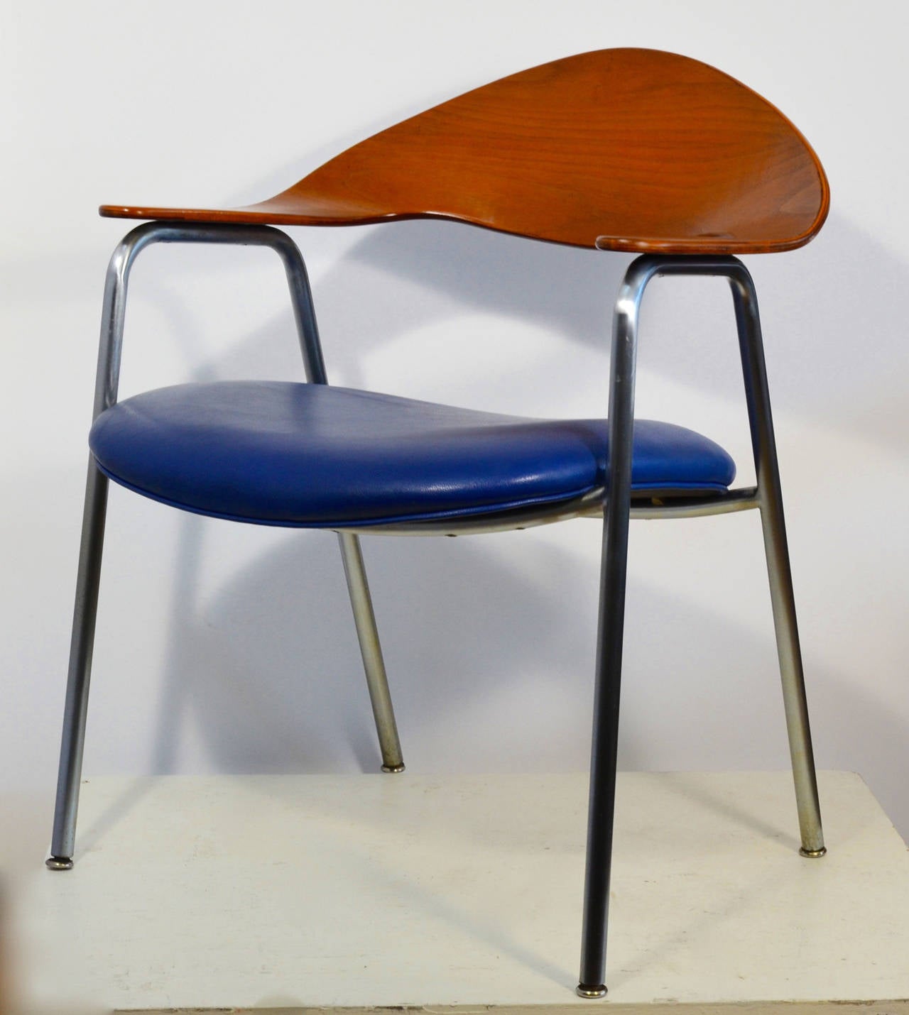 Mid-20th Century Set of Eight Design Chairs from 1960s Wood and Steel For Sale