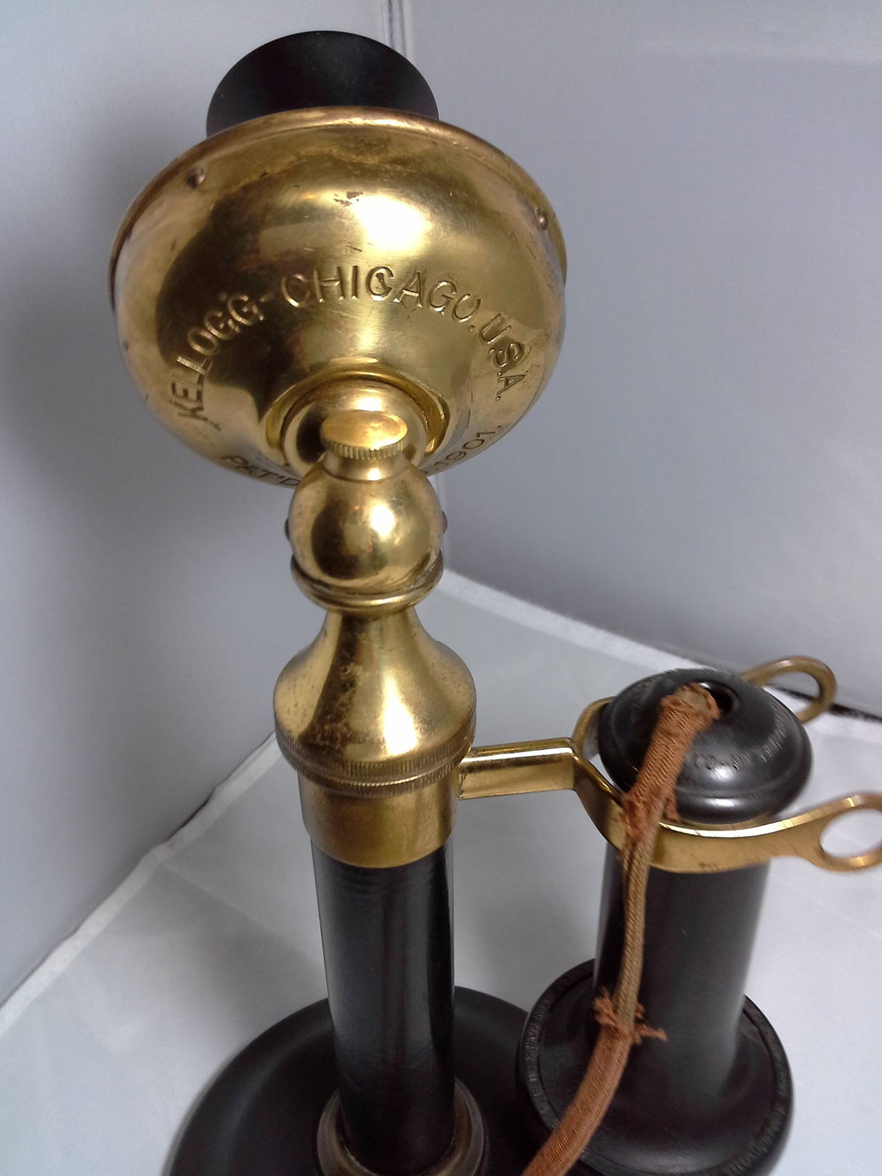 Kellogg Chicago Candlestick Brass and Bakelite, Patented 1901 In Good Condition In Ottawa, Ontario