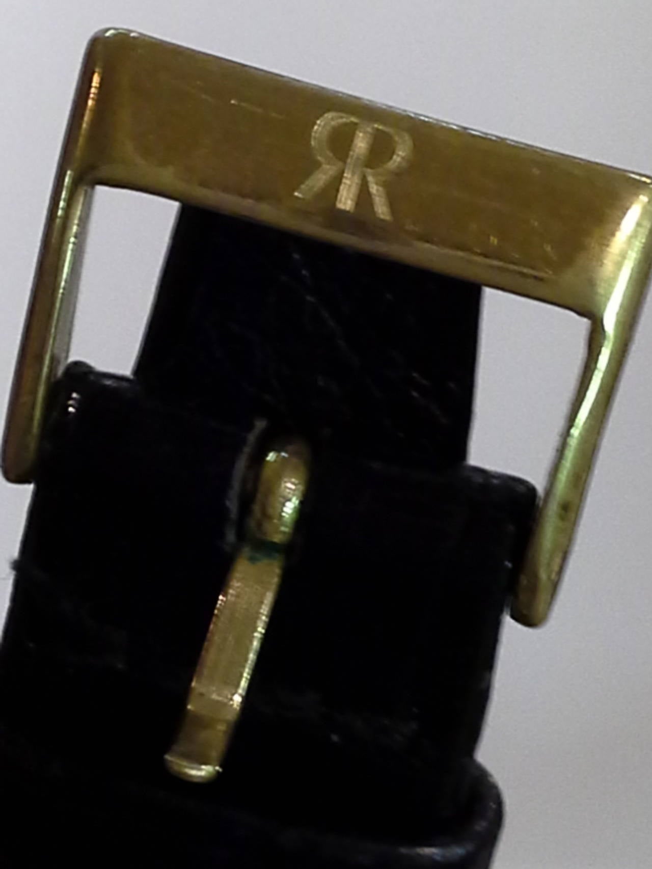 Marvin Revue Day or Date Gold Wristwatch with Original Bracelet in Original Box In Good Condition In Ottawa, Ontario