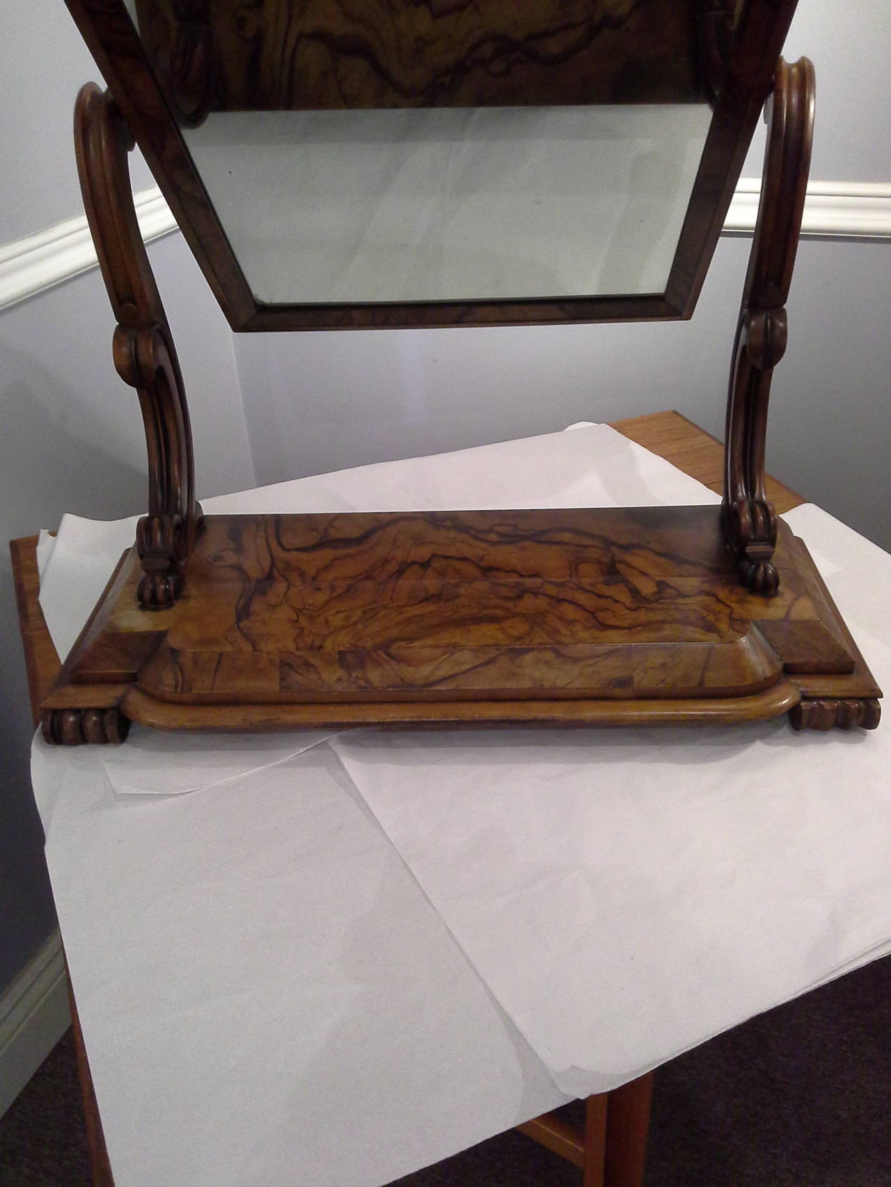 Mid-19th Century Burled Walnut Gentleman's Dressing Mirror on a Scrolled Bun Foot