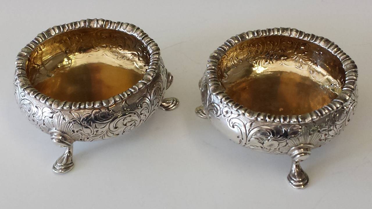 Sterling Silver and Gilt Interior Pair of Open Salts, Glasgow 1847, Robert Gray & Son, In a Cauldron Form Raised on Swept Supports on a Pad Foot. No Intials or Dents, (Please see pics).