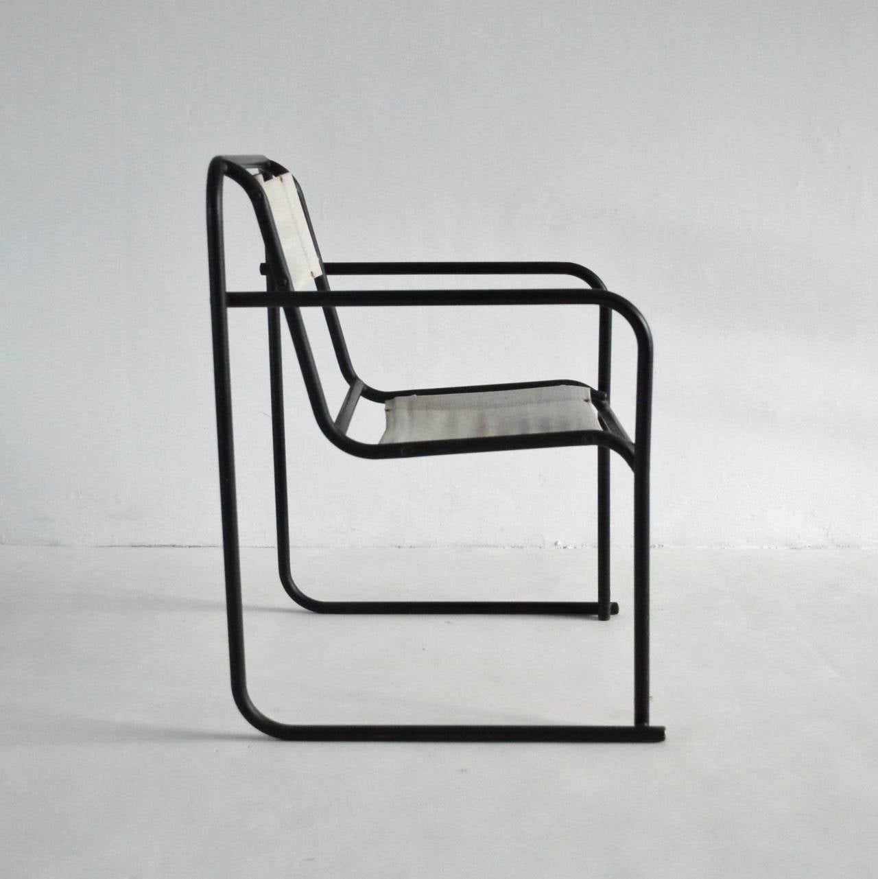 Rare Bauhaus armchair 'RP-7' by Bruno Pollak for PEL, Oldbury in 1932. An excellent example of early British modernism taking inspiration from the Bauhaus. The frame is constructed from tubular steel and has the original slung canvas seating.