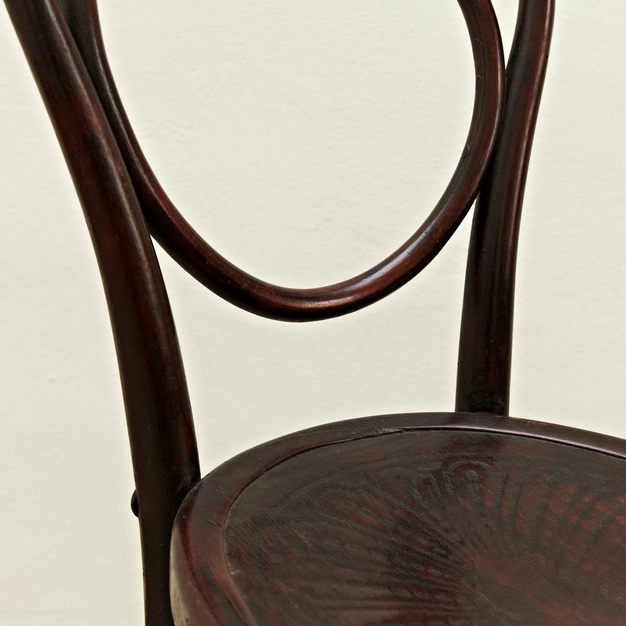 Rare J.J. Kohn bentwood chair, circa 1880, Austria

In great original condition, with minor wear consistent with age and use, preserving a beautiful patina.

Jacob & Josef Kohn, also known as J. & J. Kohn, was an Austrian furniture maker and
