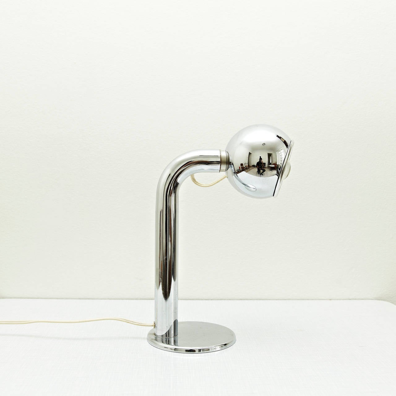 Italian Luci T414 Table Lamp with Magnet, circa 1960