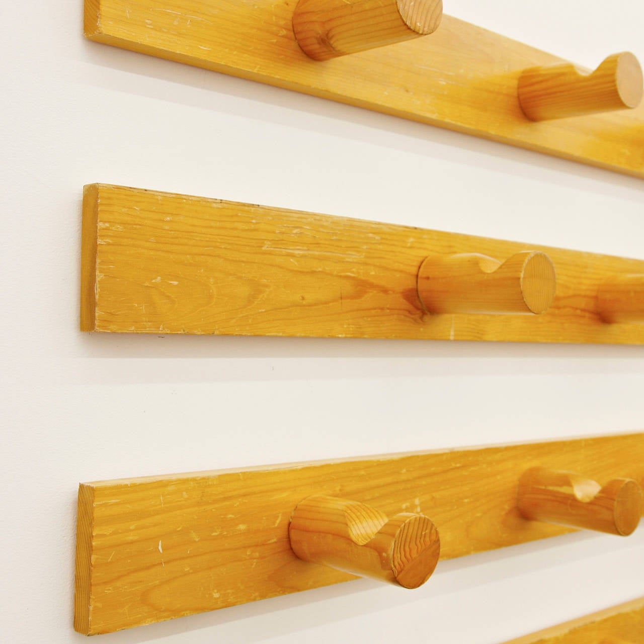 Charlotte Perriand Coat Rack for Les Arcs In Good Condition In Barcelona, Barcelona