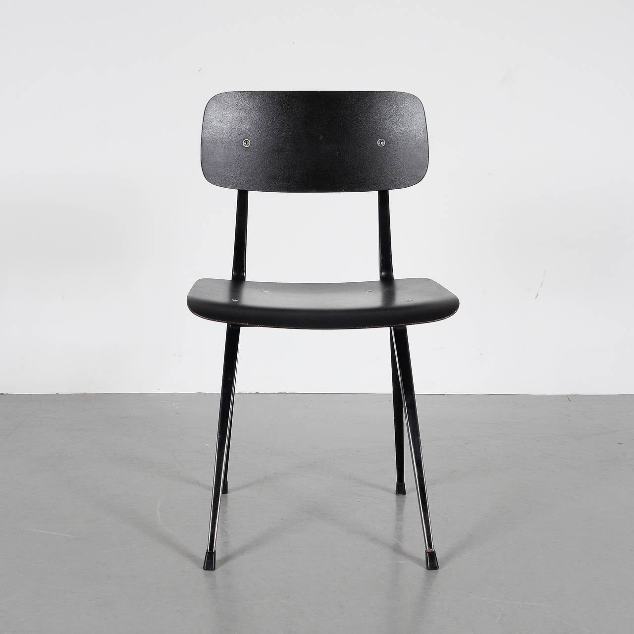 Mid-Century Modern Friso Kramer Result Chair
