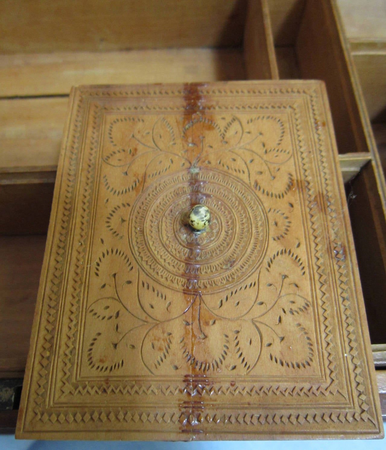 19th Century Anglo-Indian Carved Sandalwood Sewing Box For Sale 3