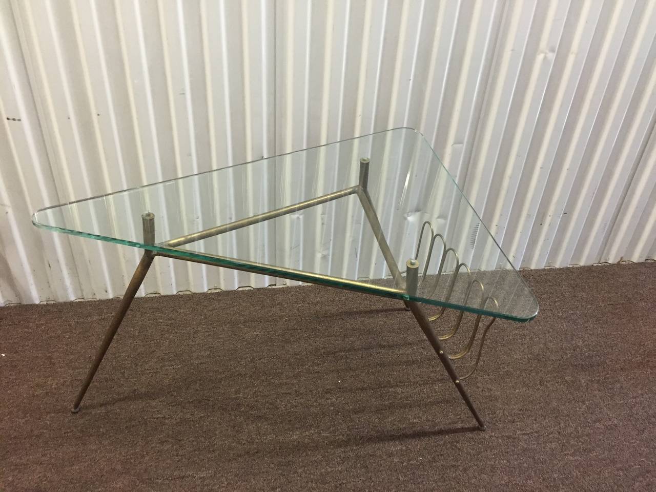 Mid-Century Modern Mid-Century Gio Ponti Style Coffee Table with Magazine Rack For Sale