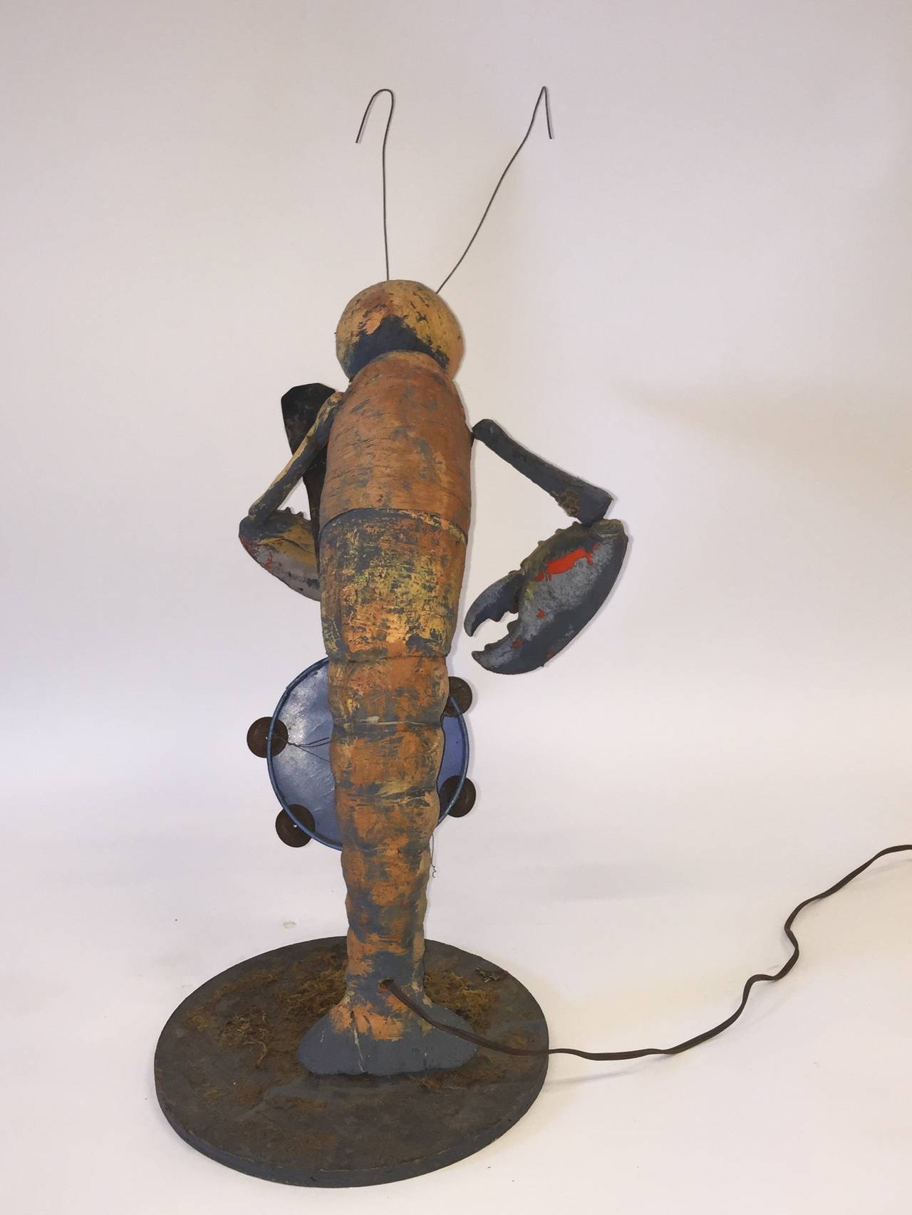 1940s Lobster Playing Banjo Automaton In Good Condition For Sale In Mount Penn, PA