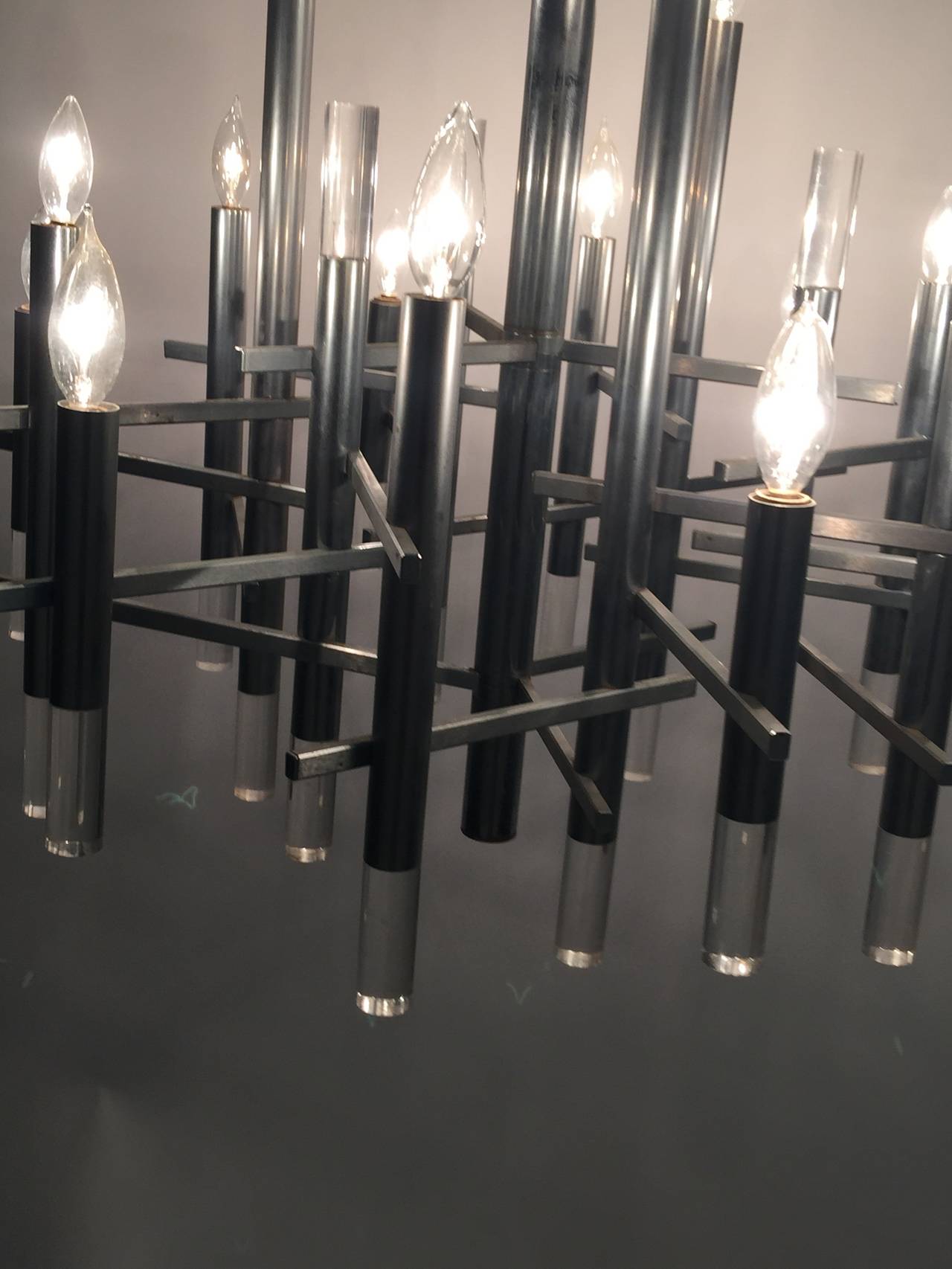 Italian Sciolari Modernist Chrome and Lucite Chandelier For Sale