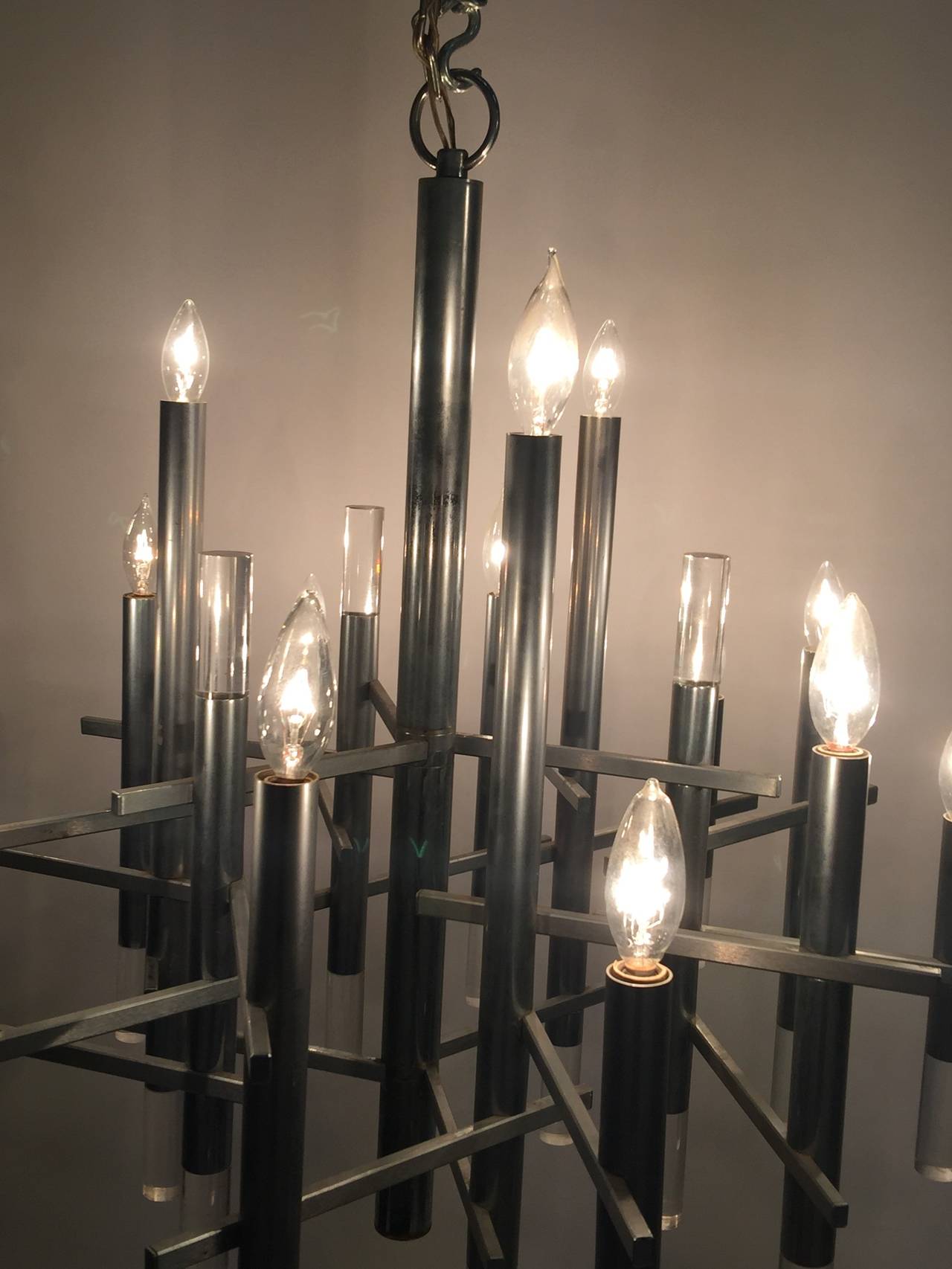 Sciolari Modernist Chrome and Lucite Chandelier For Sale 5