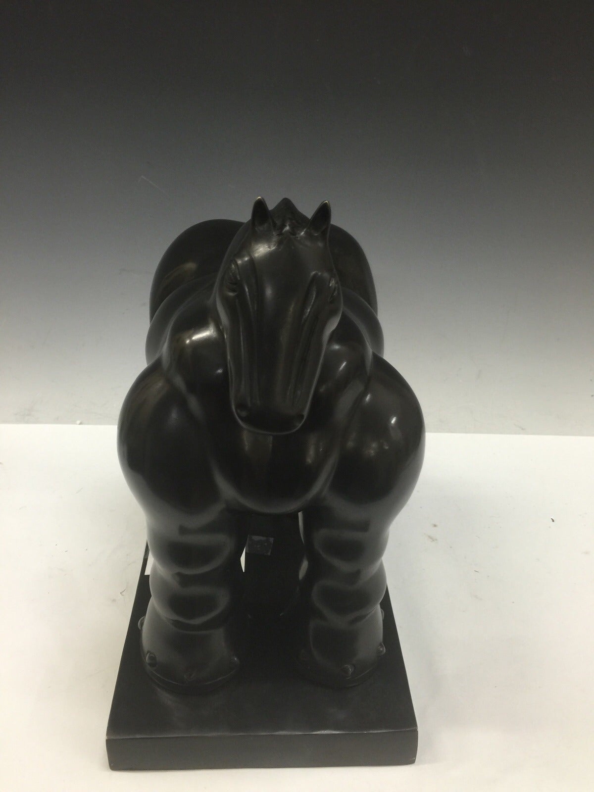 fernando botero horse sculpture