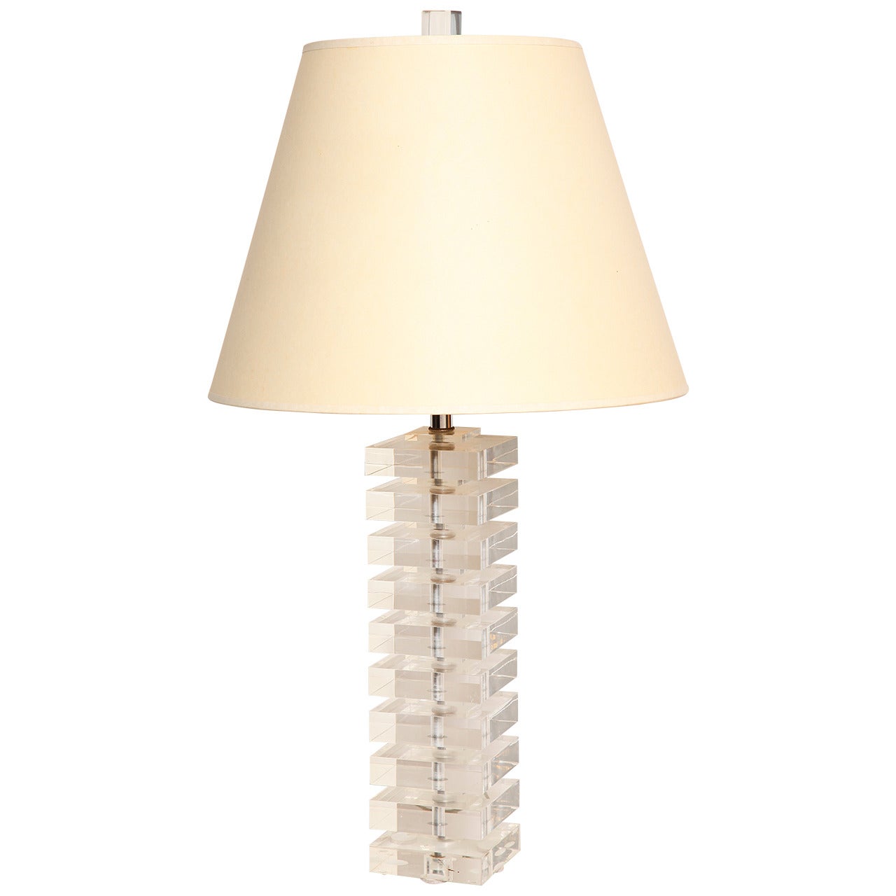 Elegantly Proportioned Stacked 1970s Lucite Table Lamp For Sale