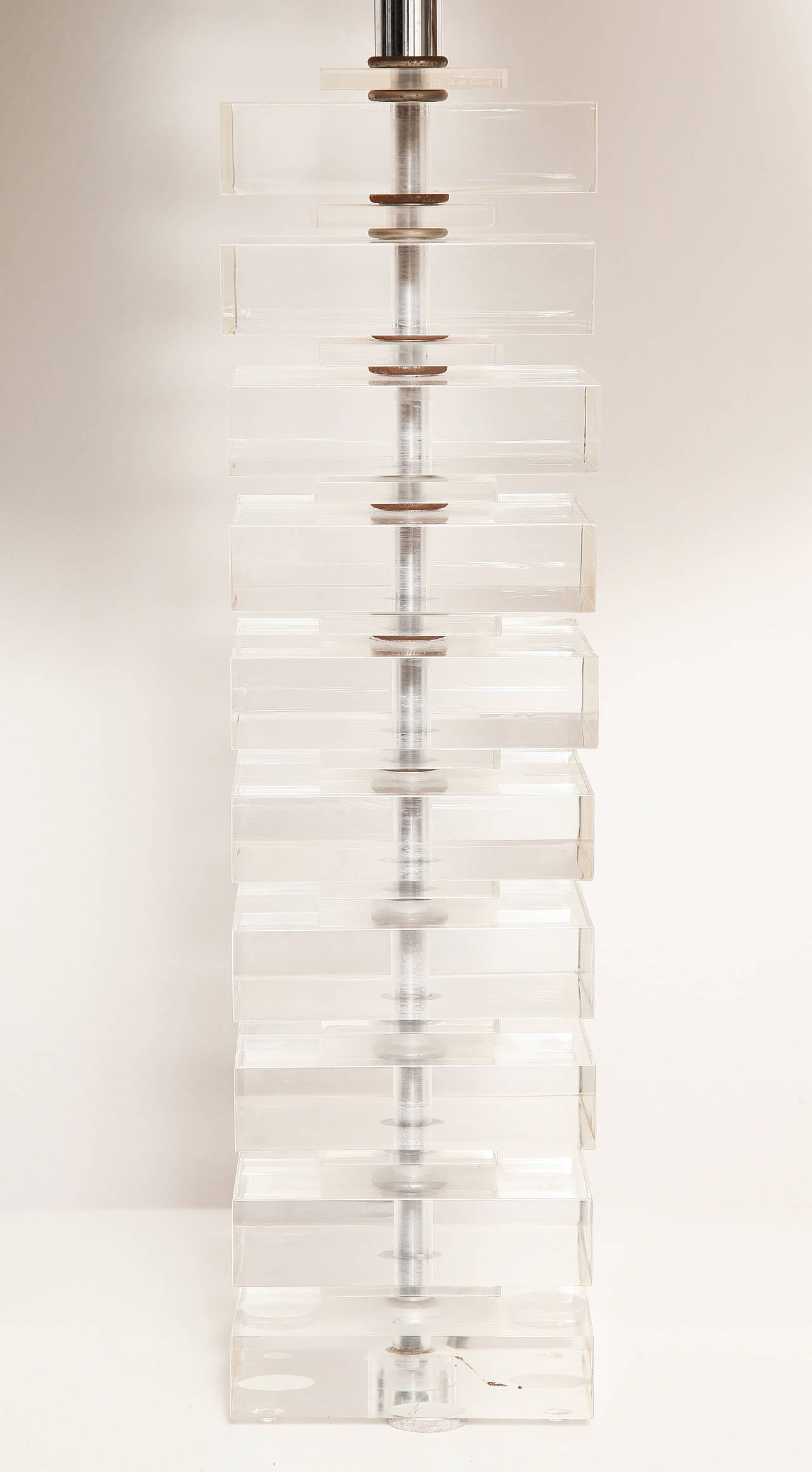 Elegantly Proportioned Stacked 1970s Lucite Table Lamp For Sale 2
