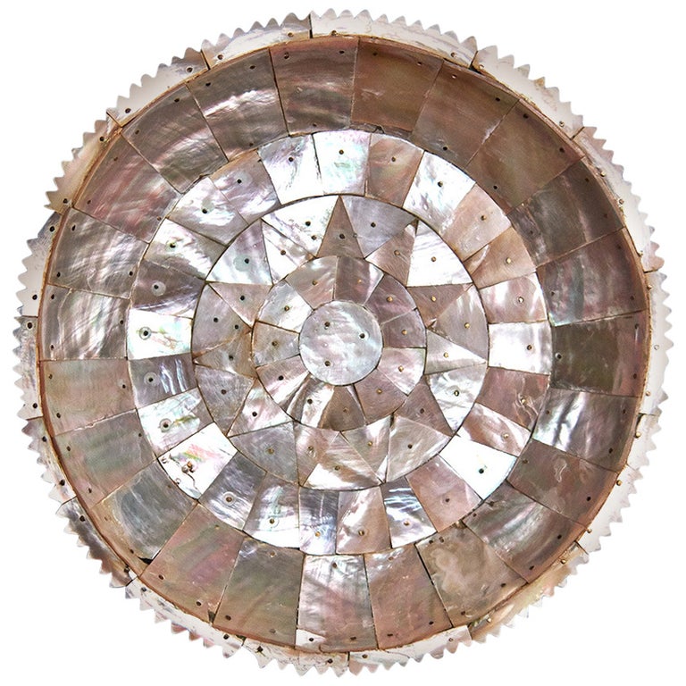 Indo-Portuguese Mother-of-Pearl Dish, Gujarat, Mughal Period, 17th Century For Sale