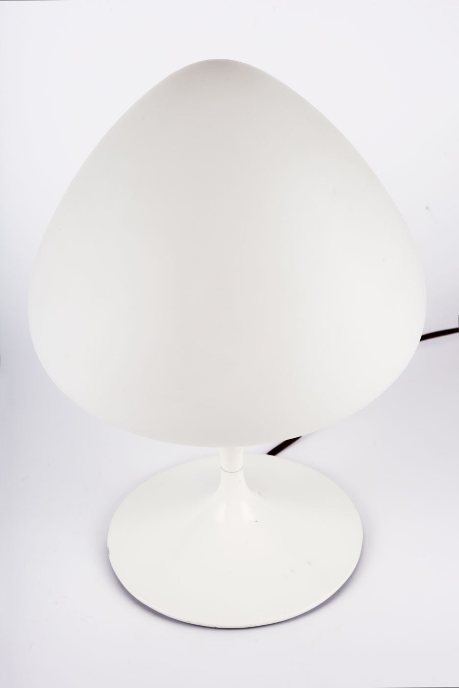 Space Age Mid-Century White Mushroom Table Lamp by Laurel, White Glass, USA, 1960