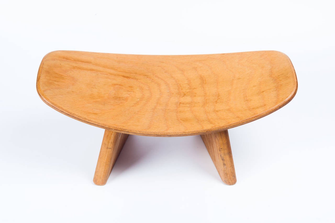 French Meditation Wood Stool by Alain Gaubert, Beech Wood, 1980s In Good Condition In Chicago, IL