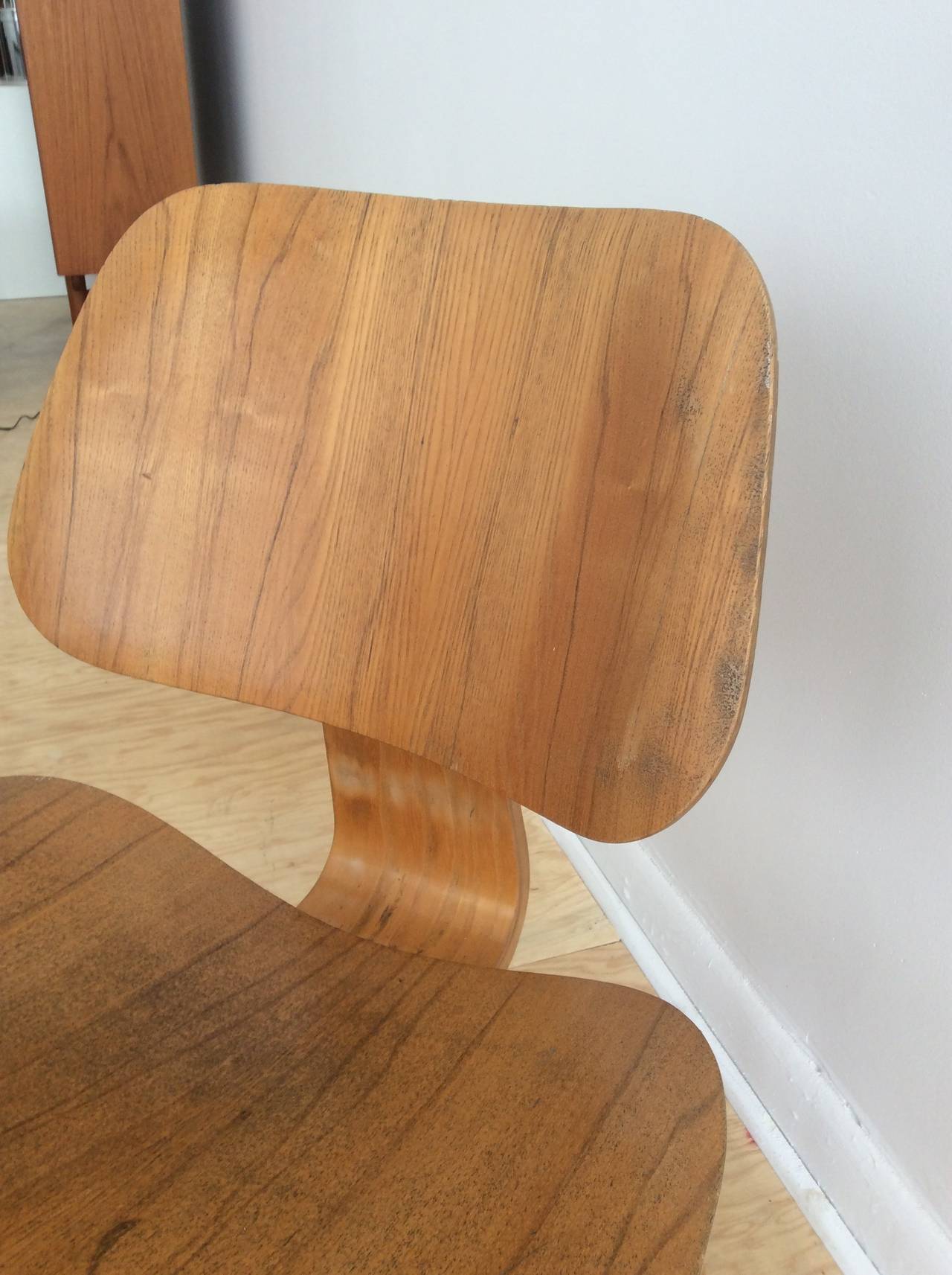 Early Production Eames LCW by Evans