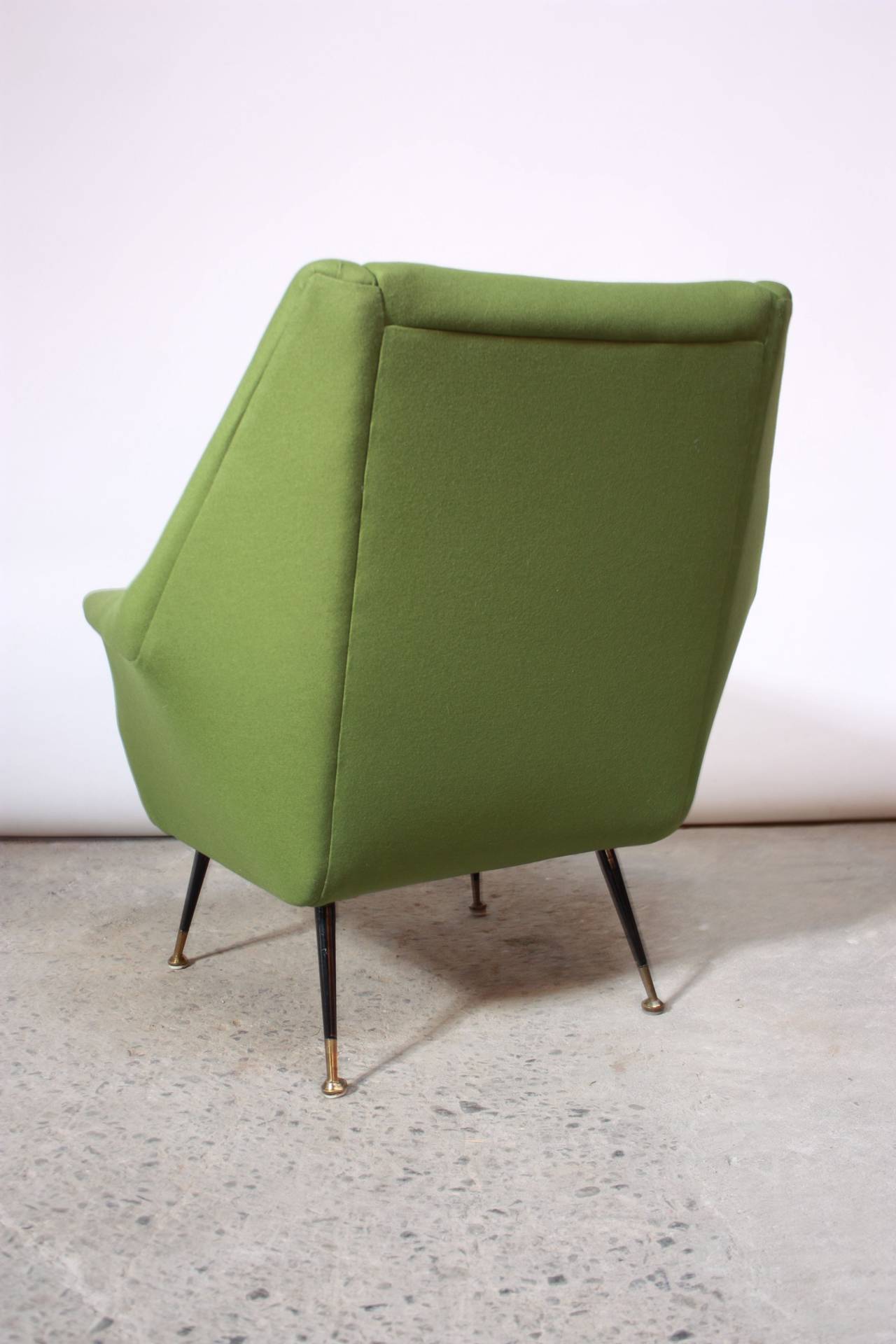 Mid-Century Modern 1950s Italian Lounge Chair Attributed to Gio Ponti