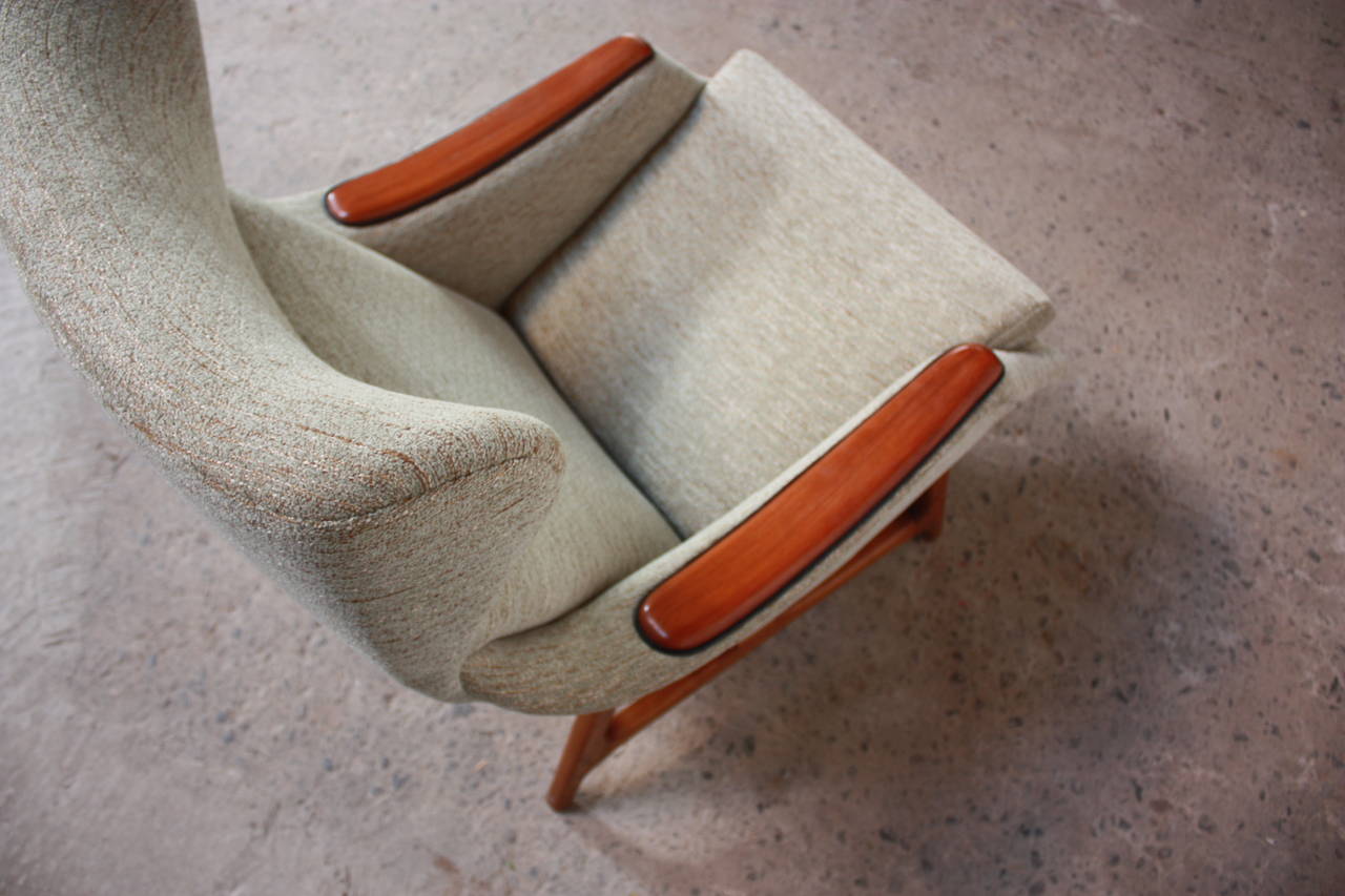 bj lounge chairs